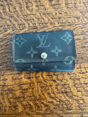 Louis Vuitton Brown Monogram Key Holder